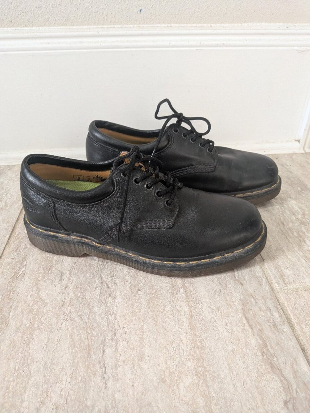 Dr. Martens 8053 Black Nappa Oxford Men’s Size 9 with Superfeet Soles